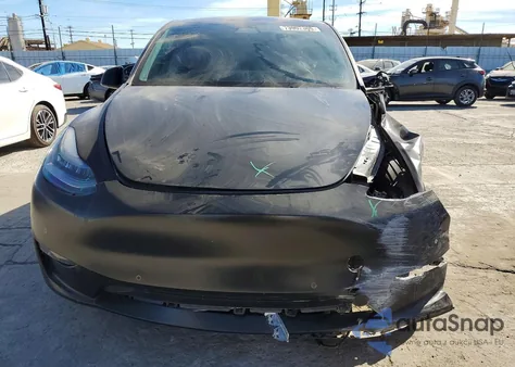 2021 Tesla Model Y z USA, uszkodzony, nr VIN 5YJYGDEE8MF097630